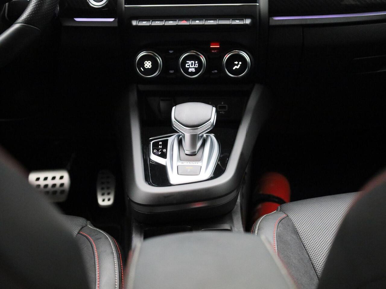 Renault Arkana 1.6 E-Tech Hybrid 145 R.S. Line | Lederen Bekleding | Adaptieve Cruise Control | Stoel- & Stuurwielverwarming | Camera | Blind Spot Warning | PDC Rondom | Elektrisch Verstelbare Stoelen | Keyless | LED Pure Vision | Apple Carplay & Android Auto