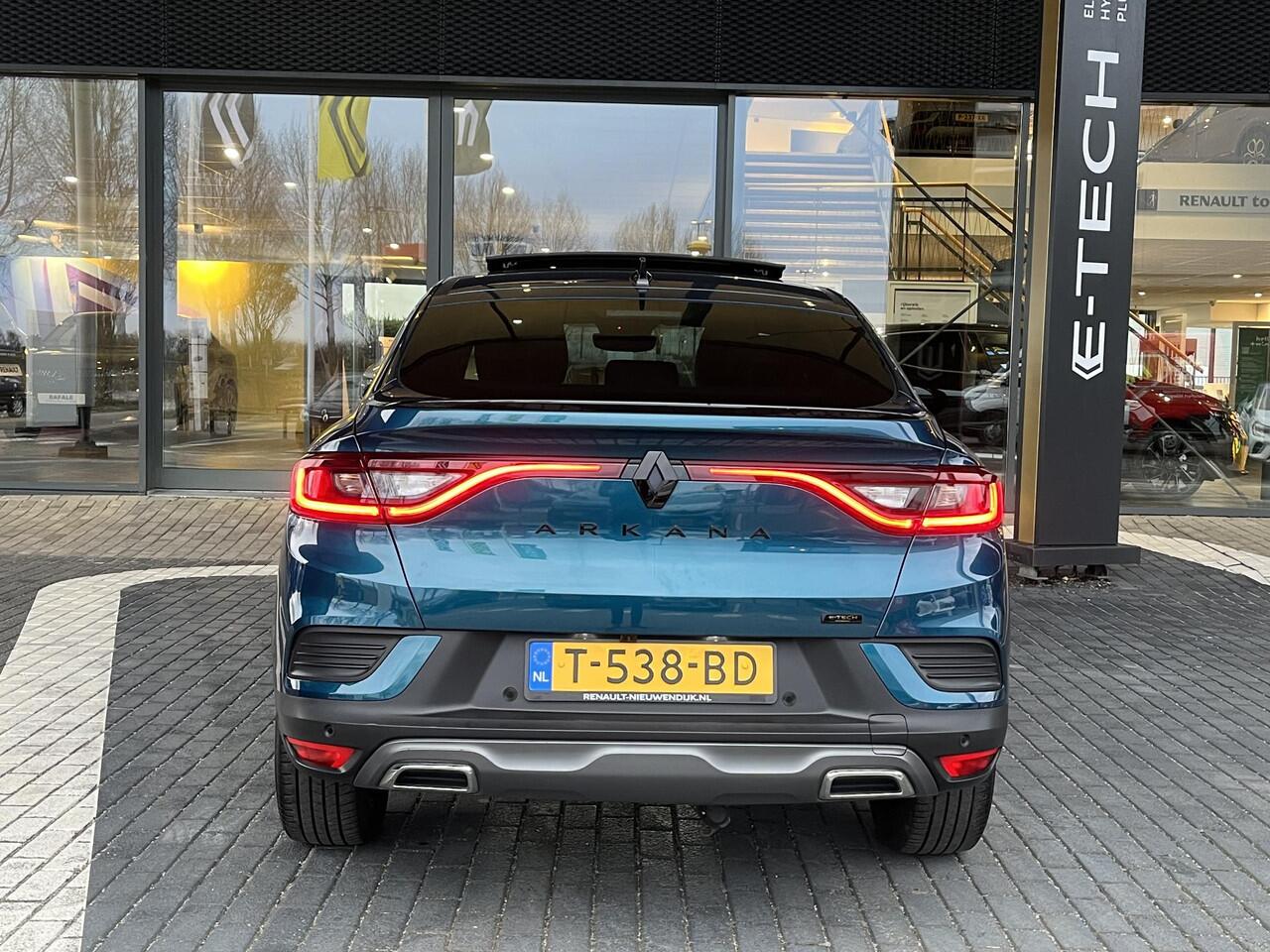 Renault Arkana 1.6 E-Tech hybrid 145 E-Tech engineered AUTOMAAT / PARKEERSENSOREN + CAMERA / LICHTMETAAL / STOEL + STUURVERWARMING / ADAPTIEVE CRUISE CONTROL / AFNEEMBARE TREKHAAK / GLAZEN DAK /DEALER ONDERHOUDEN!!