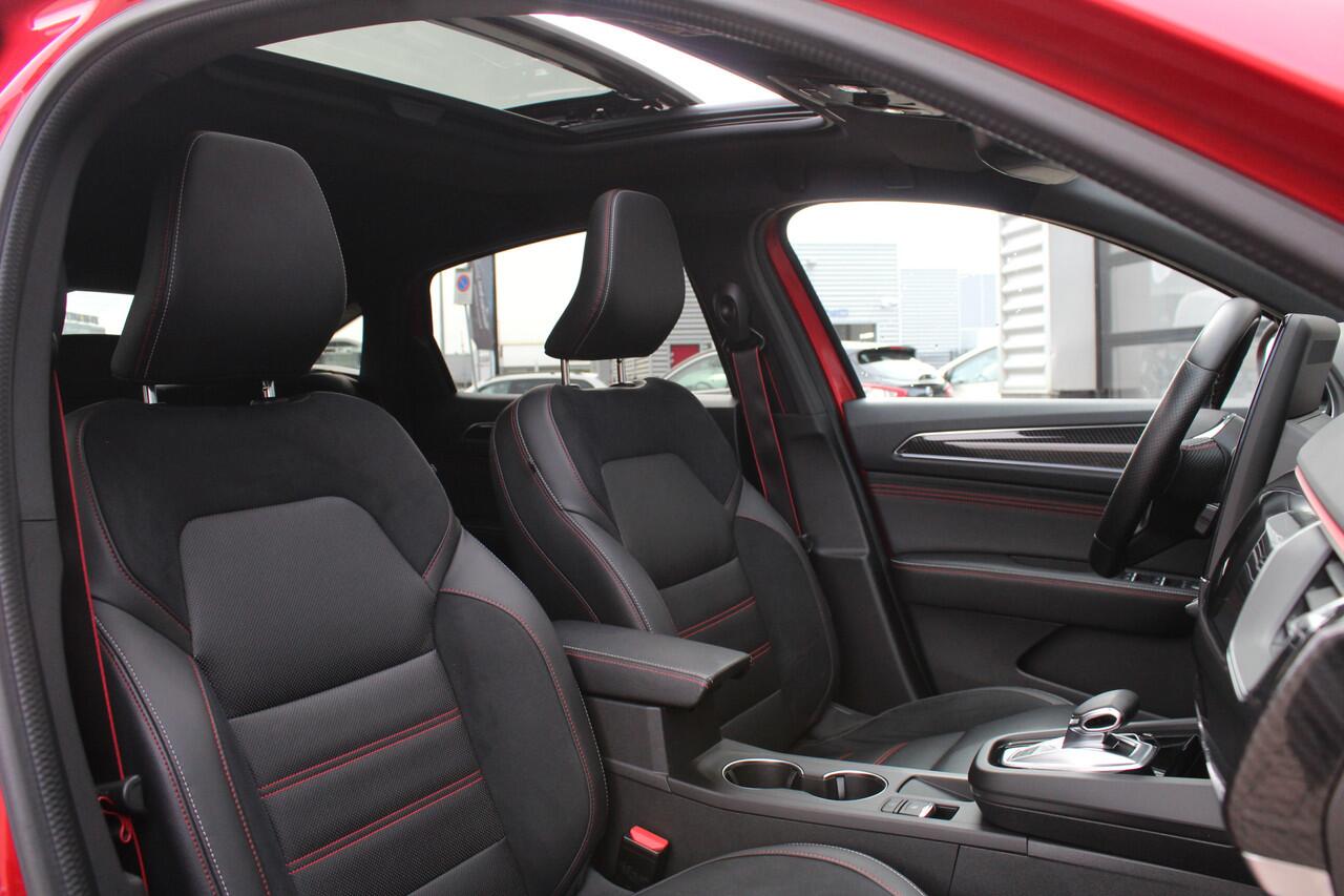 Renault Arkana 1.6 E-Tech Hybrid 145 R.S. Line / Panoramadak / Carplay