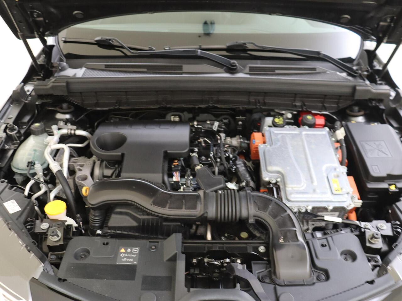 Renault Arkana 1.6 E-Tech Hybrid 145PK Intens | Navigatie | Achteruitrijcamera | Climate Control | LED Koplampen | Lichtmetalen velgen 18"