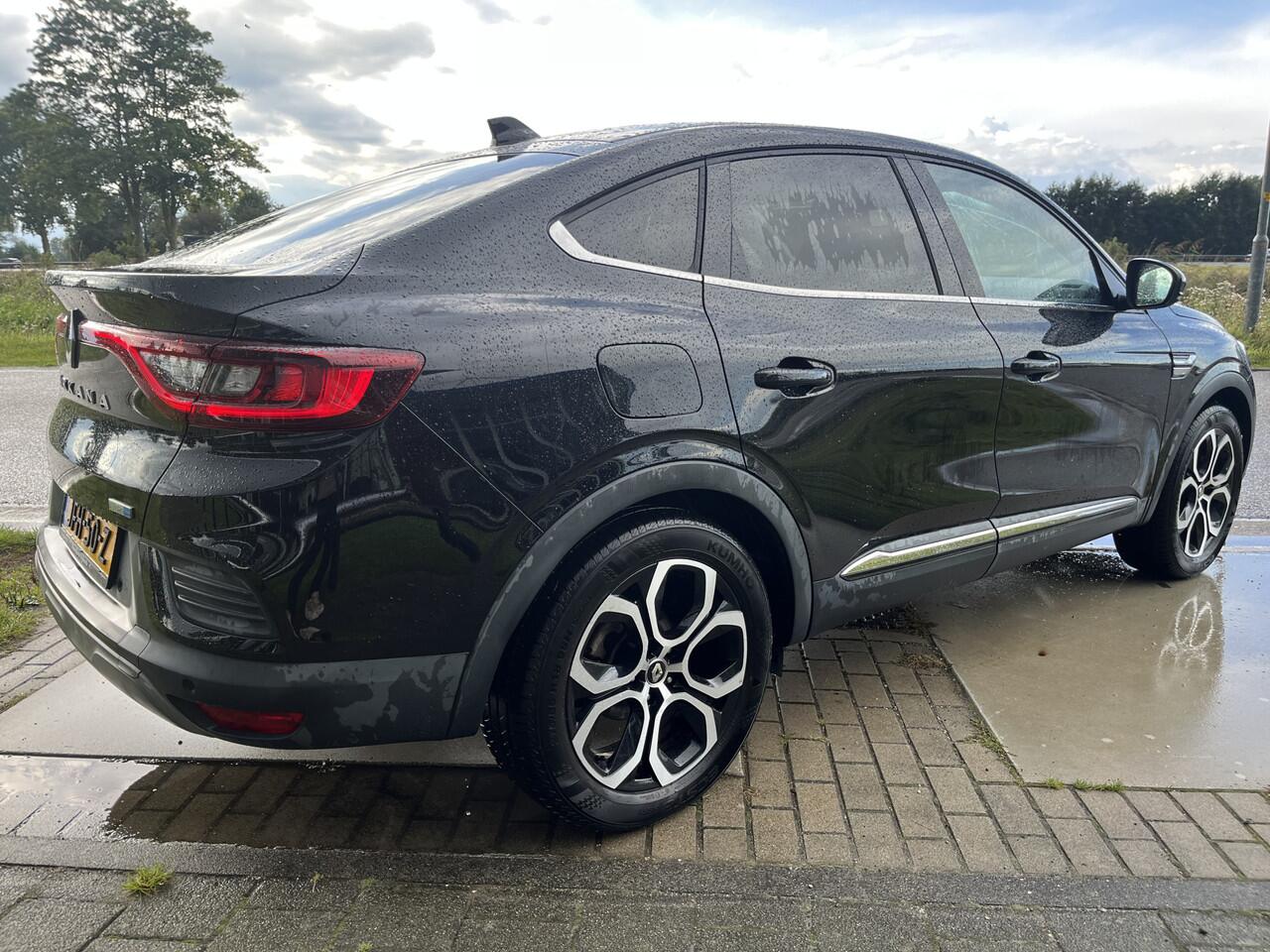 Renault Arkana 1.6 E-Tech Hybrid 145 PK Intens / Dealer onderhouden / Automaat / Camera / Panorama / Stoelverw. / Stoelverw. + Stuurverw. / Keyless / 18'' LMV /