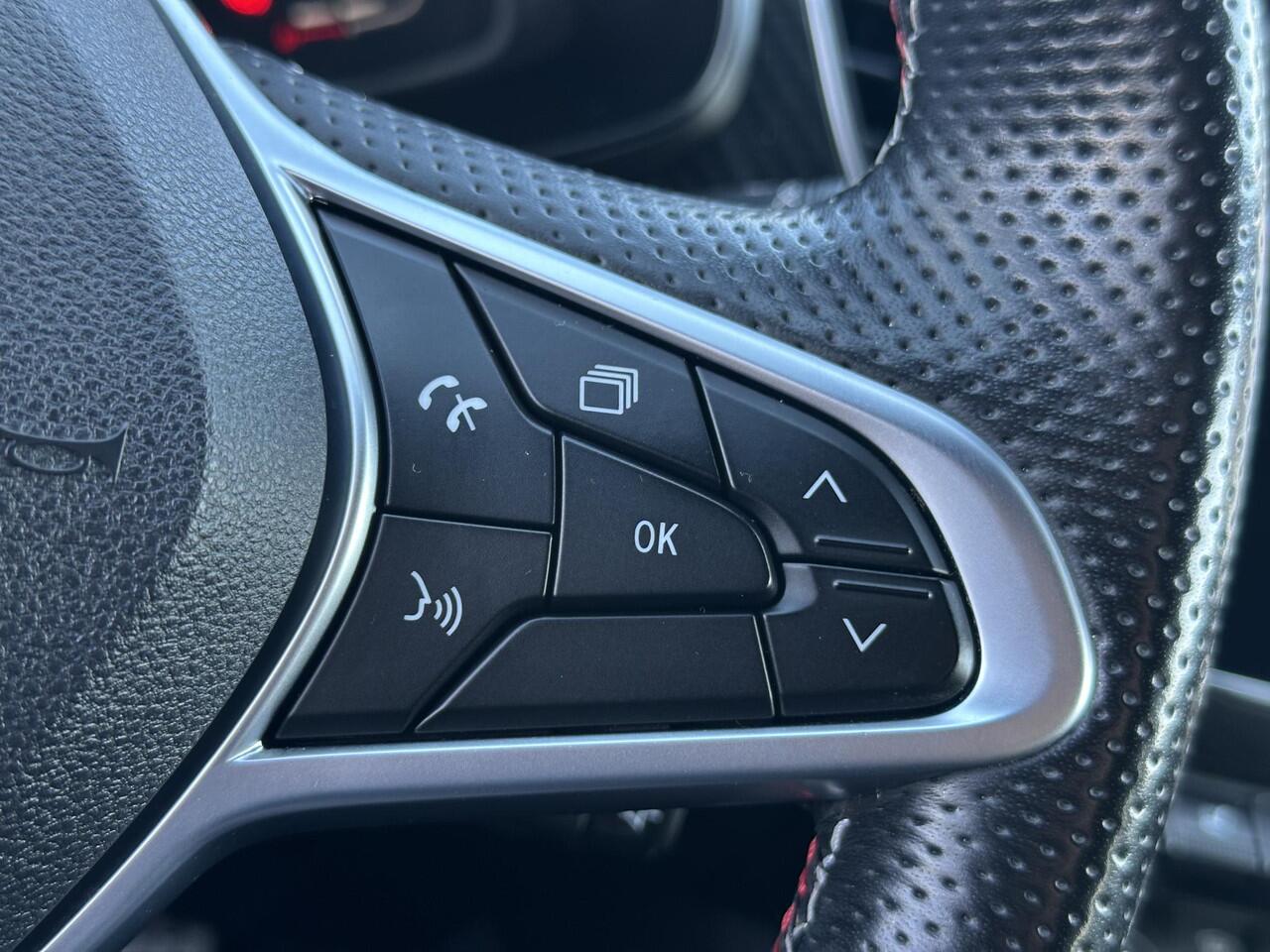 Renault Arkana 1.6 E-Tech Hybrid 145 R.S. Line Navigatie / Cruise control / achteruitrijcamera / Apple carplay - Android auto / Parkeersensoren