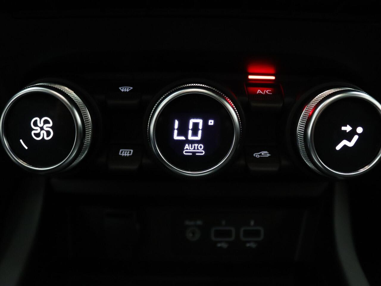 Renault Arkana 145pk E-Tech hybrid E-Tech engineered Automaat BOSE | Camera | Adapt. Cruise | Stoel-/stuurverw. | Panoramadak | Trekhaak