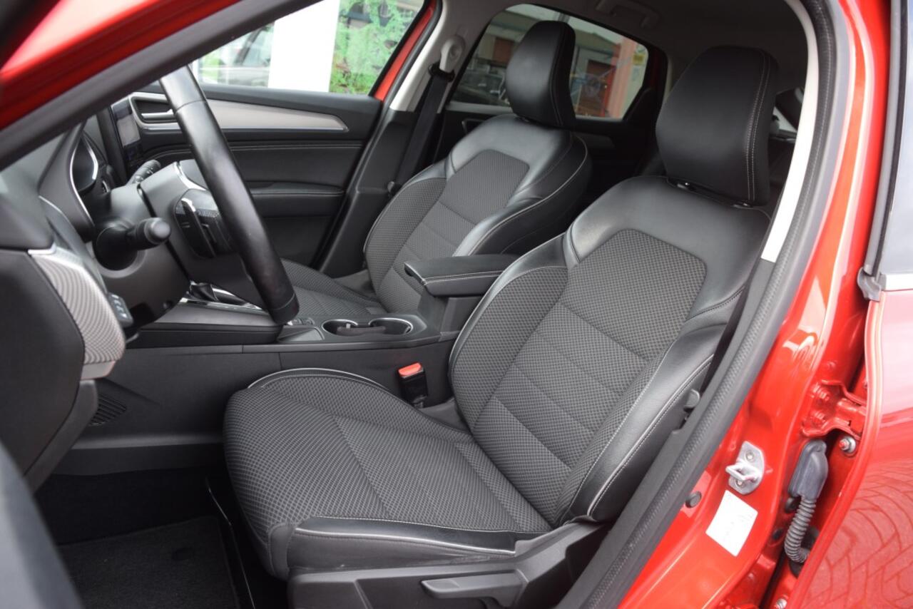 Renault Arkana 1.3 TCe 140 Intens LED | Carplay | Stoel+stuurverwarming | Keyless | Adap.cruise | Camera