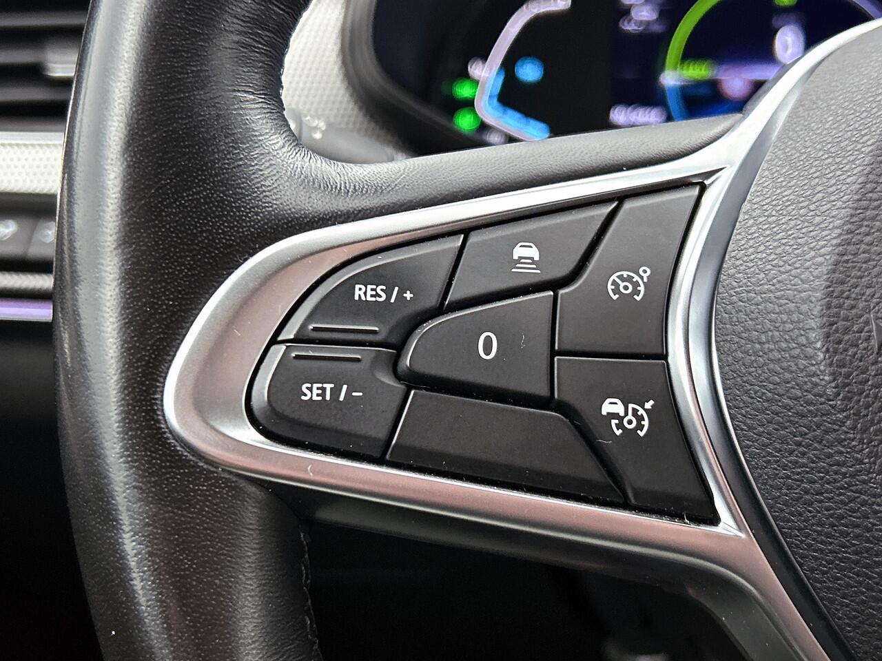 Renault Arkana 1.6 Automaat Hybrid 145 Intens / Trekhaak / Pdc.V+A / Lmv / Stoel+stuur verwarming / Carplay / Keyless entry+start / Apk 11-2027