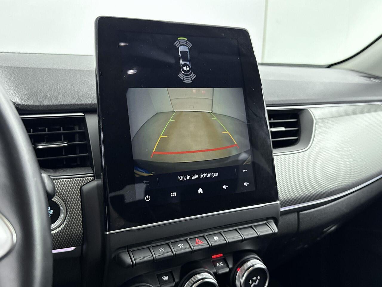 Renault Arkana 1.6 E-Tech Hybrid 145 Pk Intens | Navigatie | Apple & Android Carplay | Parkeersensoren & Camera | Climate Control | All Season Banden | Privacy Glass |