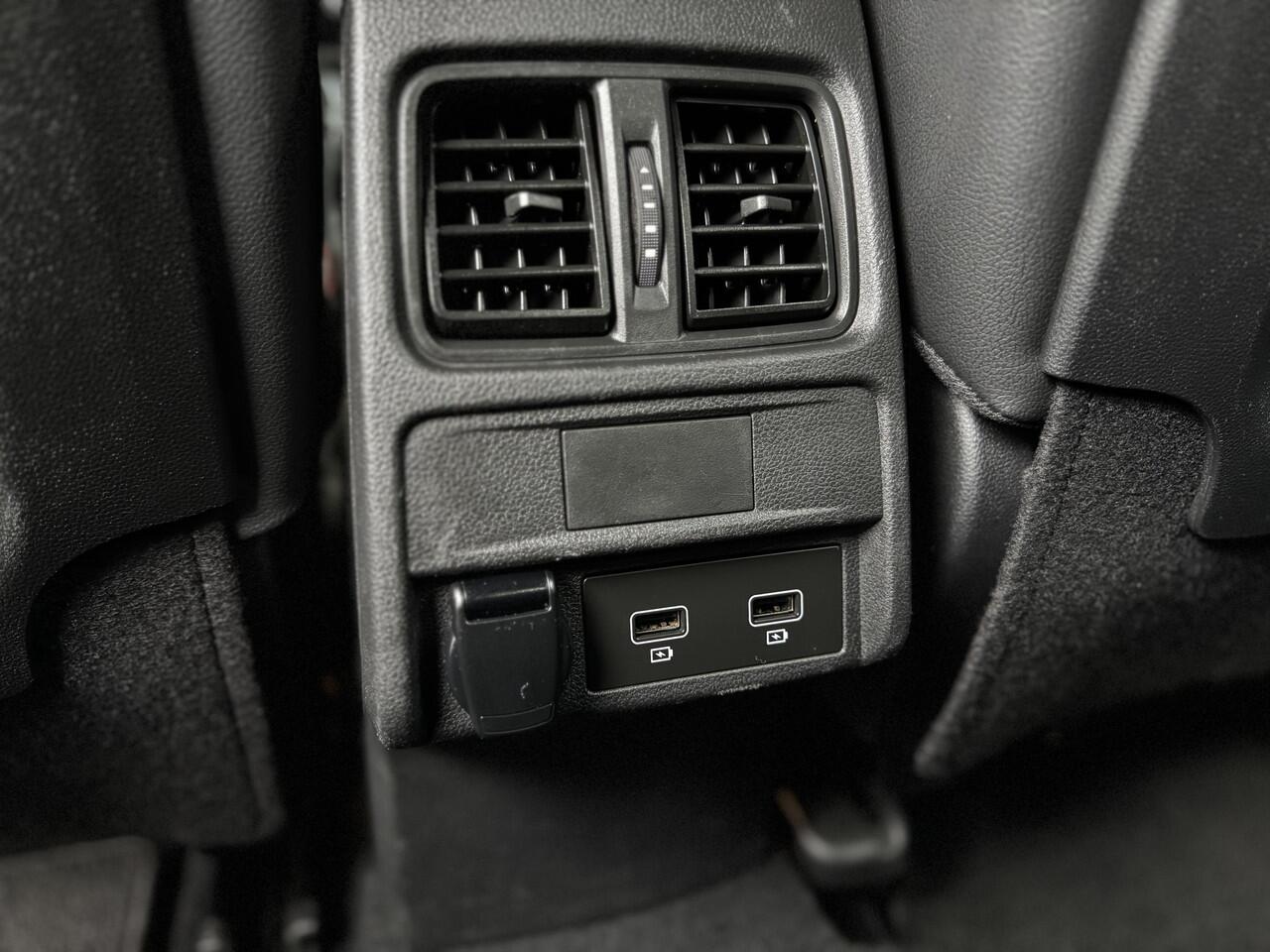 Renault Arkana 1.6 E-Tech Hybrid 145PK R.S. Line | Leder | ACC | Camera | Trekhaak | ¤22.900,- incl. BTW