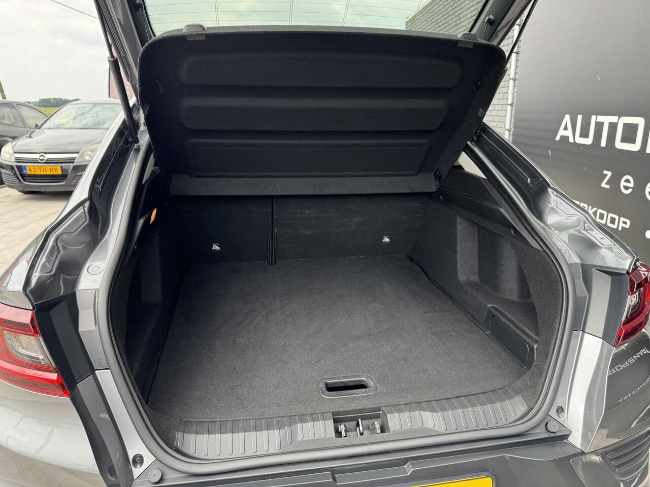 Renault Arkana 1.6 E-Tech Hybrid 145 Zen