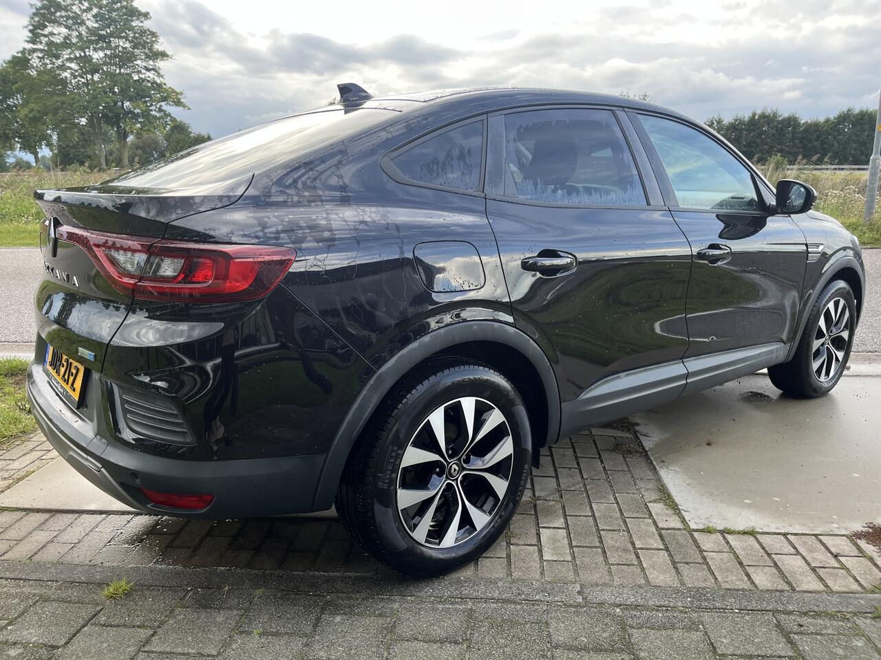 Renault Arkana 1.6 E-Tech Hybrid 145 PK / Automaat / Camera / Parkeersensoren.Achter / Apple Carplay - Android Auto / 17''LMV /