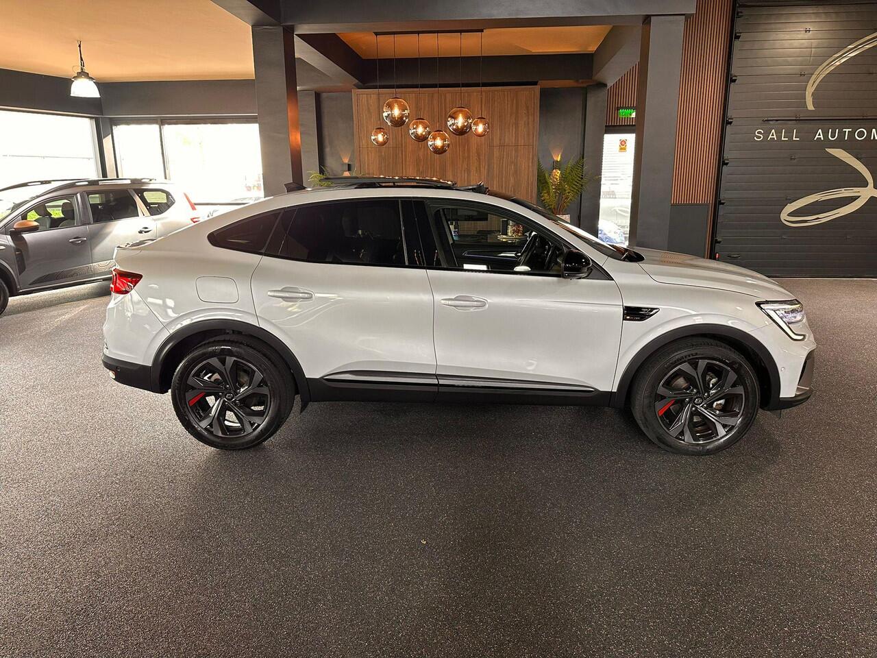 Renault Arkana 1.6 E-Tech Hybrid 145 R.S. Line RS/Pano/360/Navi