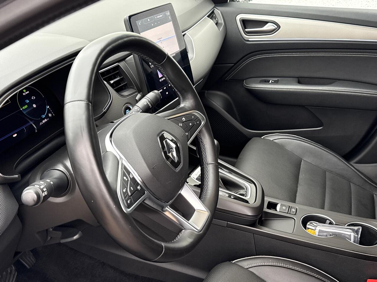 Renault Arkana 1.6 E-Tech hybrid 145 techno VOLLEDER / CAMERA / 18 INCH / GROOT NAVI / FABRIEKSGARANTIE 03.2027