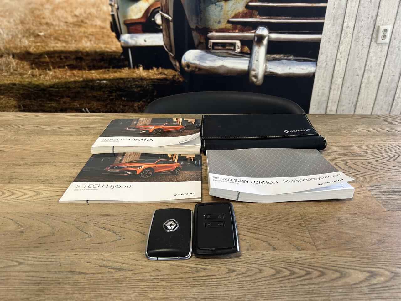 Renault Arkana 1.6 E-Tech Hybrid 145 RS Line 1E EIGENAAR LED NAVI CRUISE ECC CAMERA