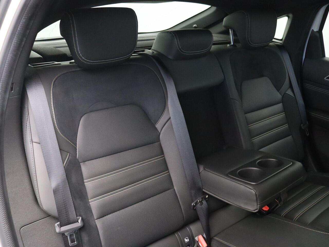 Renault Arkana 1.6 E-Tech hybrid 145 E-Tech engineered | Bose Premium Audio | Adaptive Cruise | Stoel en Stuurwiel verwarming |