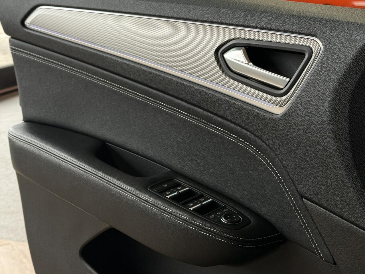 Renault Arkana 1.3 TCe 140 AUT | Groot Navi | ACC | Camera | PDC V+A | 18" | 100% onderhouden.