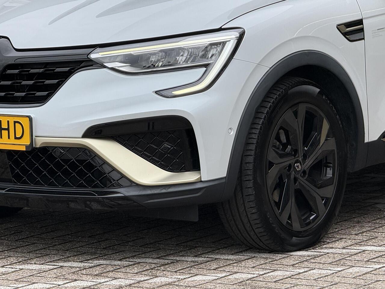 Renault Arkana 1.6 E-Tech hybrid 145 E-Tech engineered | Navigatie | Climate Control | Leder | Cruise Control adaptief | Parkeersensoren | Stoel & stuur verwarming | R.S.