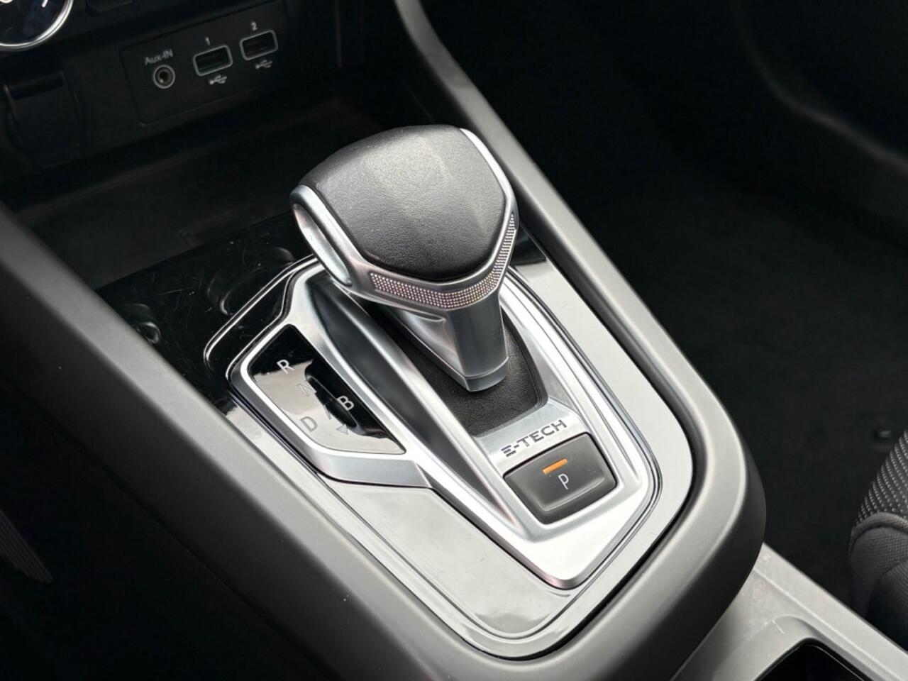 Renault Arkana 1.6 E-TECH HYBRIDE RS-LINE AUTOMAAT LEER ELK. STOELEN NAVI CAMERA AIRCO ELK. SPIEGELS