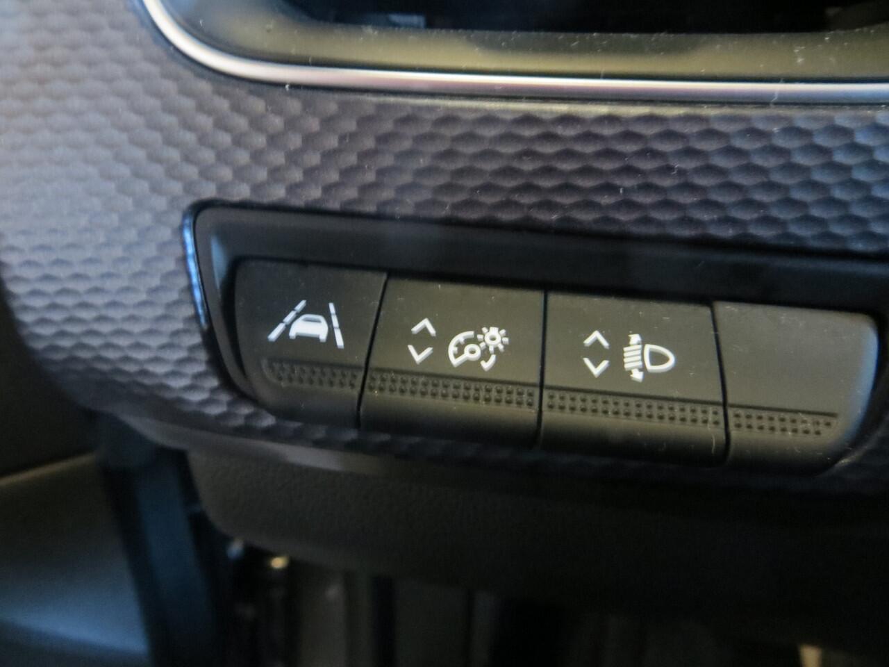 Renault Arkana 1.3 TCe 140/NAVI/CAM/AUTOM/CRUISE/NAP