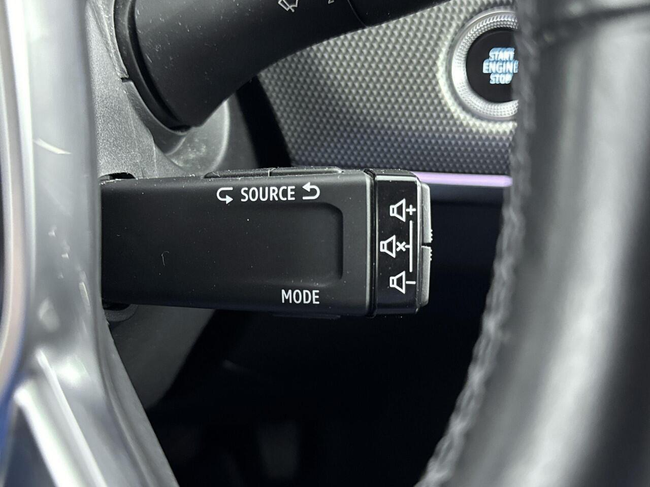 Renault Arkana 1.6 E-Tech Hybrid Intens 145PK | Sidesteps | Trekhaak | Achteruitrijcamera | Navigatie | Climate Control | Lichtmetalen Velgen 18" | Apple CarPlay & Android Auto