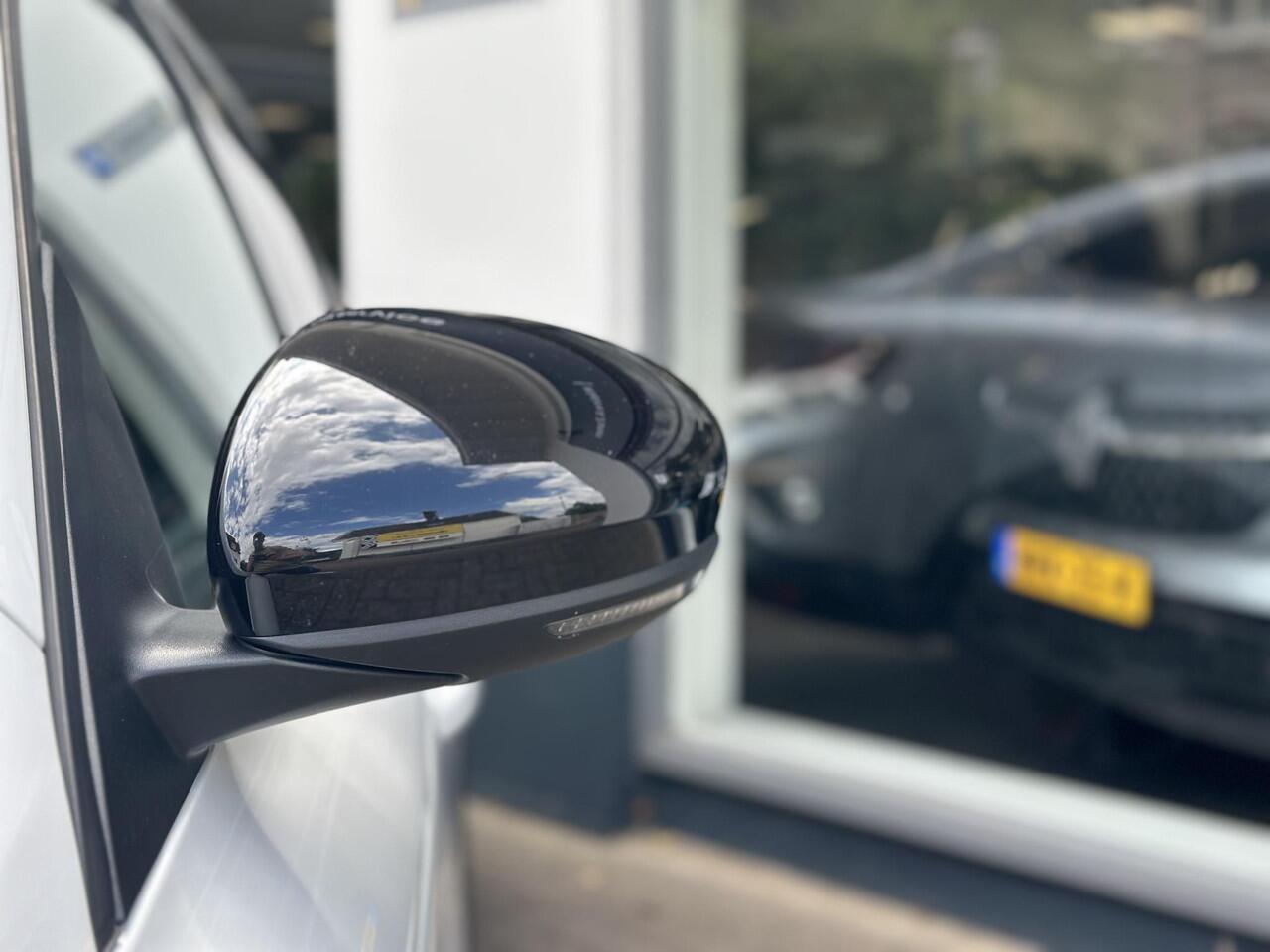 Renault Arkana E-Tech Hybrid 145 R.S. Line | Noir dak | Reservewiel | Sportieve R.S Line uitvoering |