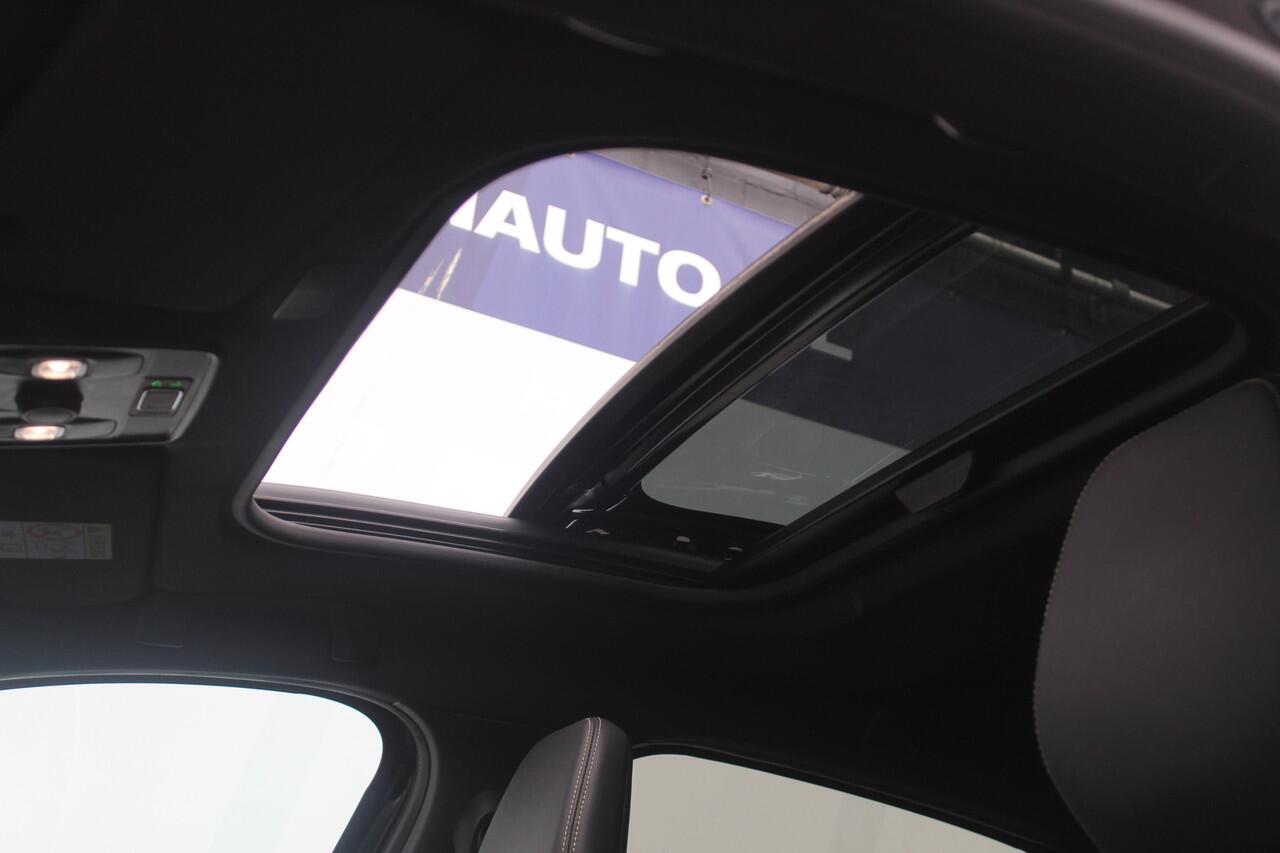 Renault Arkana 1.3 TCe 140 RS line Mild hybrid Panorama dak l Sfeerverlichting l Parkeercamera achter l Parkeersensoren voor en achter l Apple carplay / Android auto VDL auto