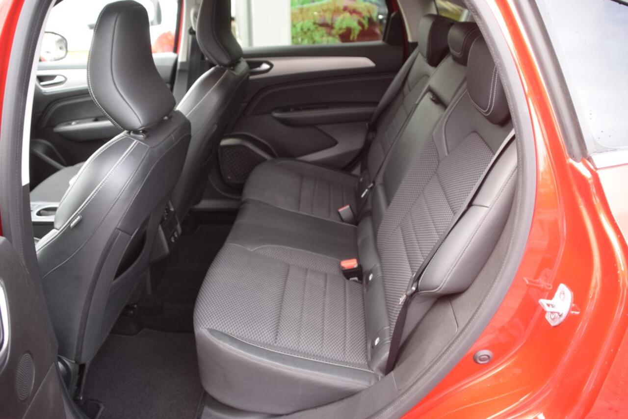 Renault Arkana 1.3 TCe 140 Intens LED | Carplay | Stoel+stuurverwarming | Keyless | Adap.cruise | Camera