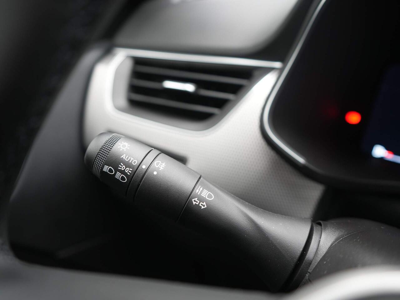 Renault Arkana 1.6 E-Tech Hybrid 145 Techno - DEMO - Elektrische stoelen - Stoel- en stuurverwarming - 360 graden camera