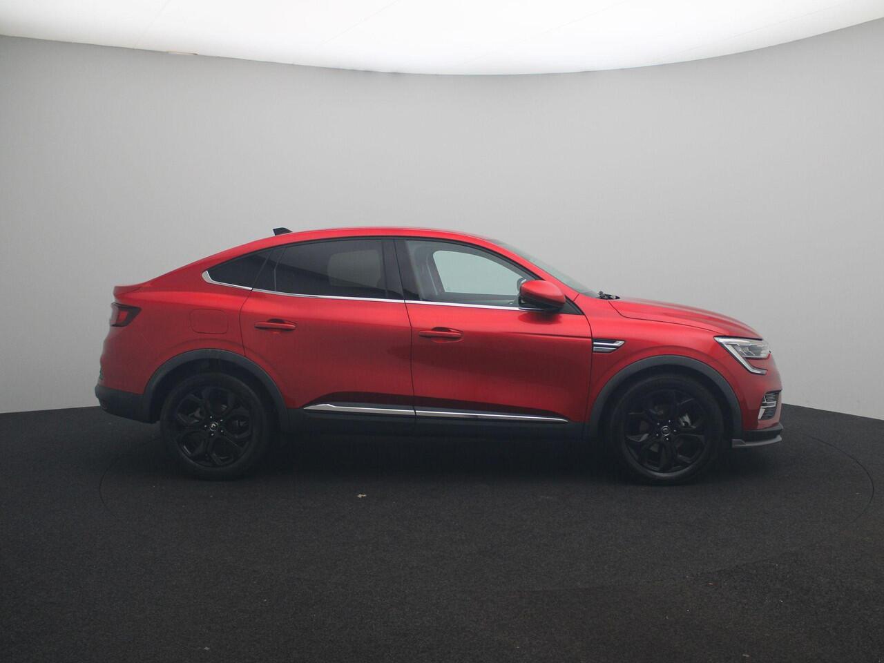 Renault Arkana E-Tech Hybrid 145 Intens | Automaat | Easy Link Navigatie met Apple CarPlay & Android Auto | Achteruitrijcamera + sensoren | Dodehoek detectie | Climate control | Adaptief cruise control |