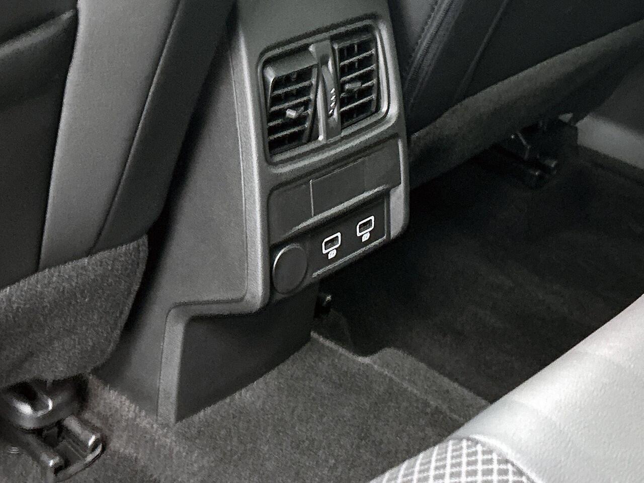 Renault Arkana 1.6 E-Tech Full Hybrid Techno 145PK | Automaat | Schuif-/Kanteldak | Navigatie | Achteruitrijcamera | Apple CarPlay & Android Auto