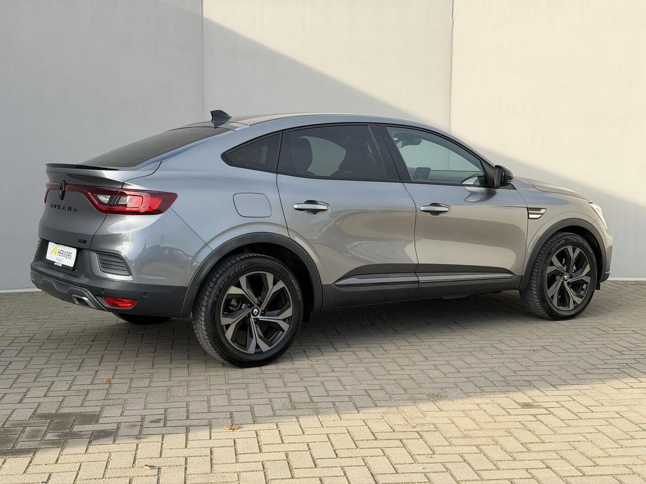 Renault Arkana 1.6 E-Tech hybrid 145 E-Tech engineered / Automaat / Dealer Onderhouden / Navigatie / Adaptieve Cruise / Camera / Lederen & Alcantara Bekleding / Apple Carplay & Android Auto / Volledig Digitaal Display /