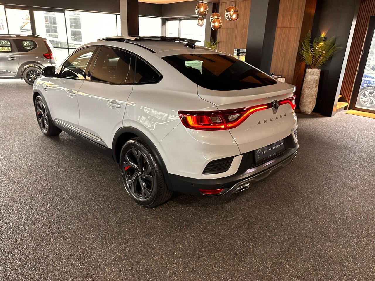 Renault Arkana 1.6 E-Tech Hybrid 145 R.S. Line RS/Pano/360/Navi