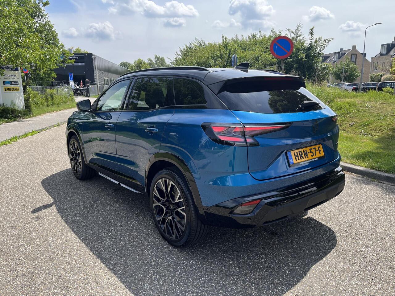 Renault Austral 1.2 E-Tech full hybrid 200 iconic esprit Alpine APPLE CARPLAY ANDROID AUTO / CRUISE CONTROLE / CLIMATE CONTROLE / PARKEERSENSOREN+CAMERA / GOOGLE BUILD IN.