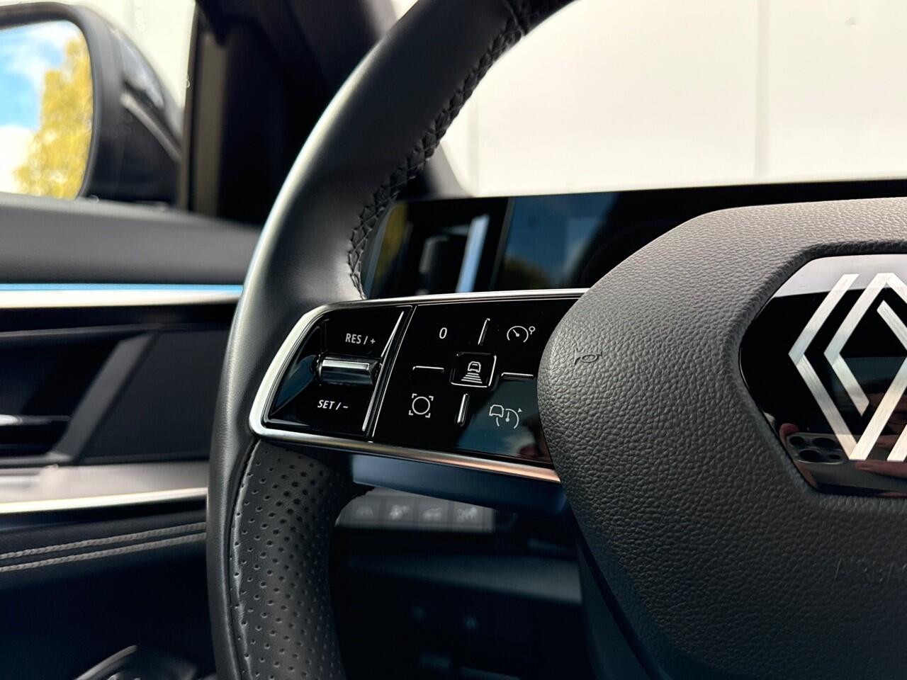 Renault Austral 1.3 mild hybrid techno EDC AUTOMAAT / PANORAMA / ALL SEASON / CAMERA