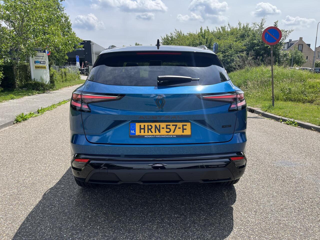 Renault Austral 1.2 E-Tech full hybrid 200 iconic esprit Alpine APPLE CARPLAY ANDROID AUTO / CRUISE CONTROLE / CLIMATE CONTROLE / PARKEERSENSOREN+CAMERA / GOOGLE BUILD IN.