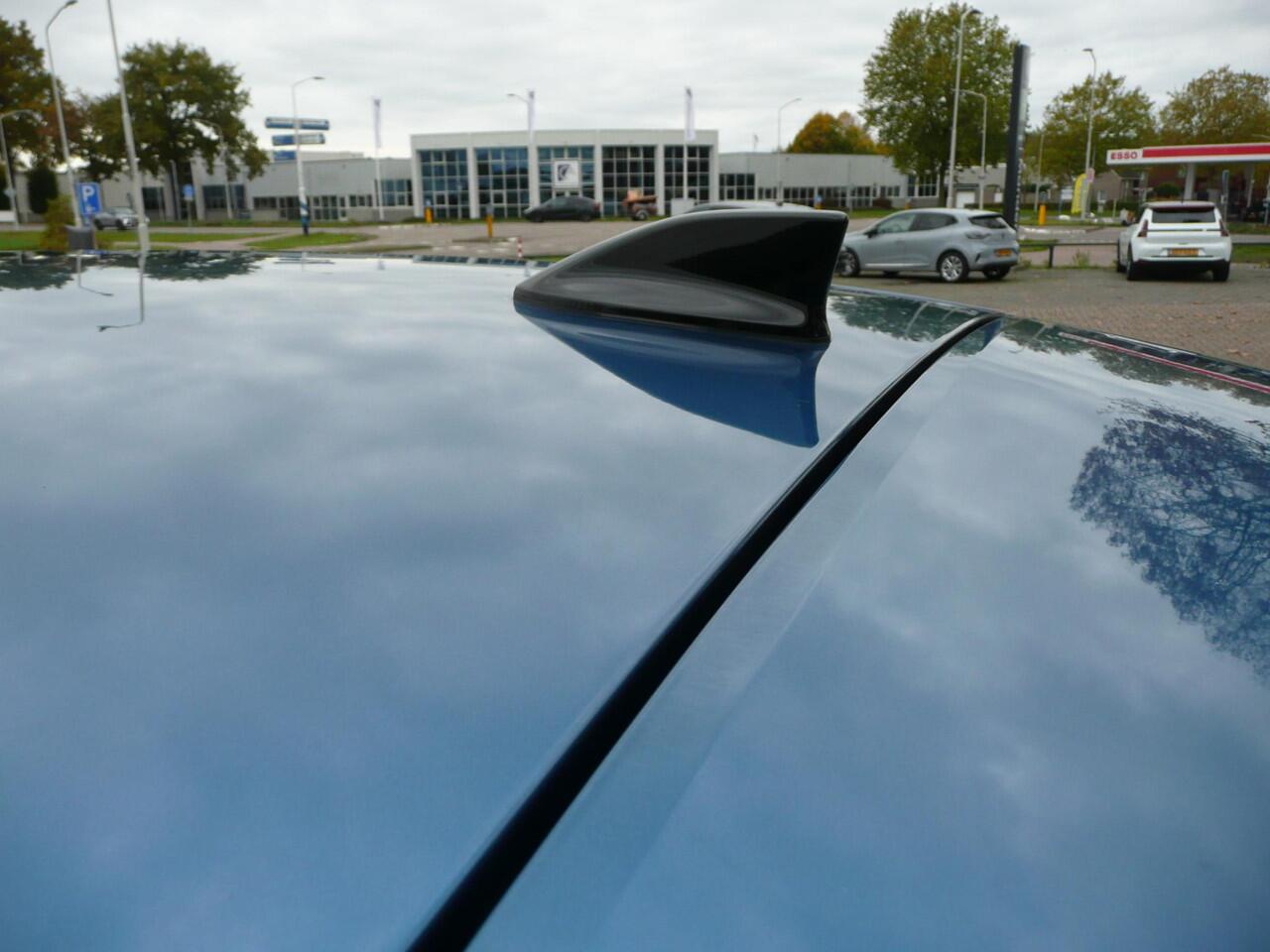 Renault Austral E-Tech full hybrid 200 AUT! Evolution NIEUW MODEL! PACK WINTER/ ADAPTIEVE CRUISE CONTROLE EN ADAPTIEVE FULL LED VERLICHTING/ PARK ASSIST V + A INCL. CAMERA/18"LM VELGEN/ ETC... RIJKLAAR!