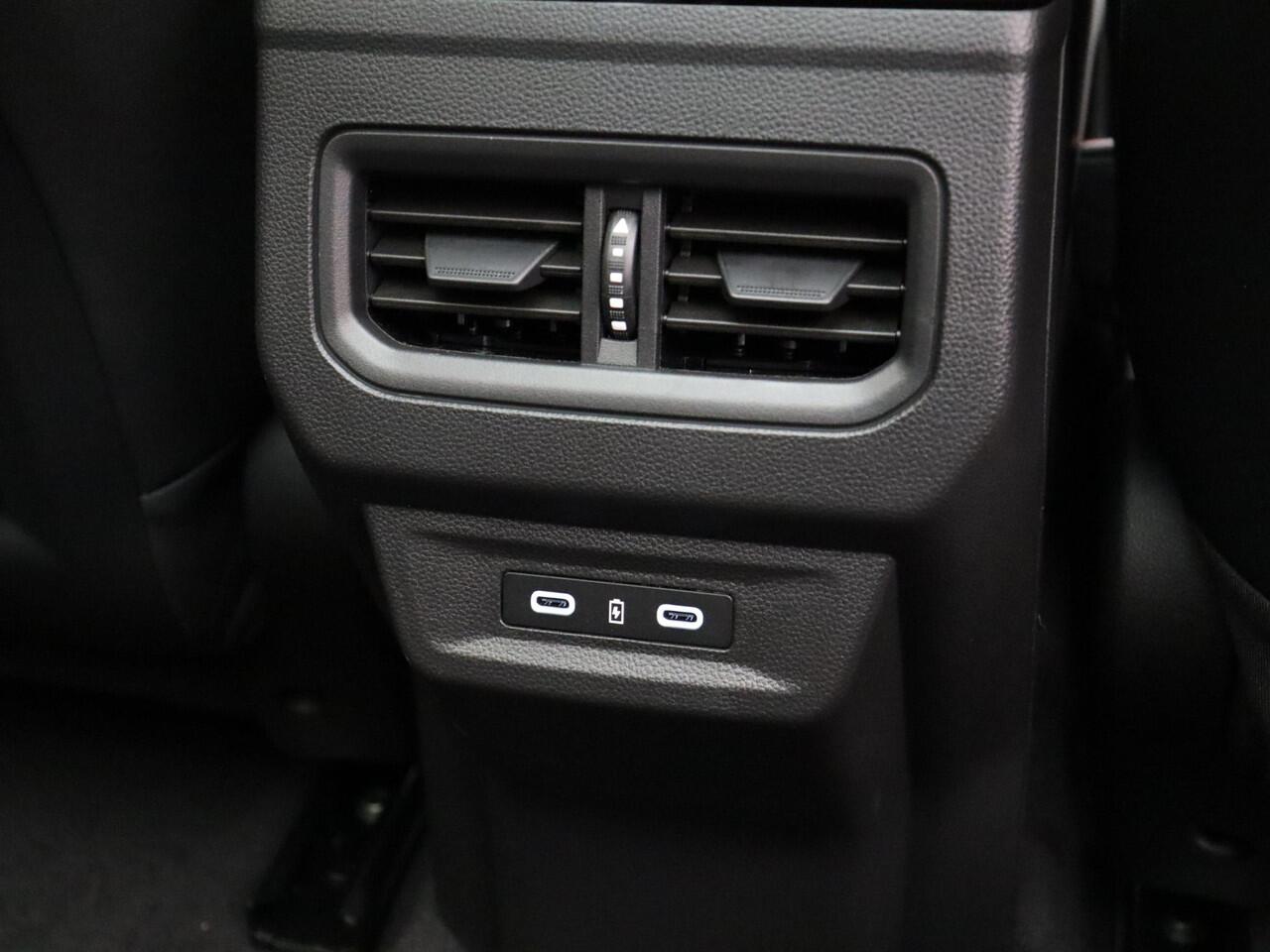 Renault Austral E-Tech full hybrid 200pk iconic esprit Alpine | Panoramisch vast glazen dak | HUD | 4Control |