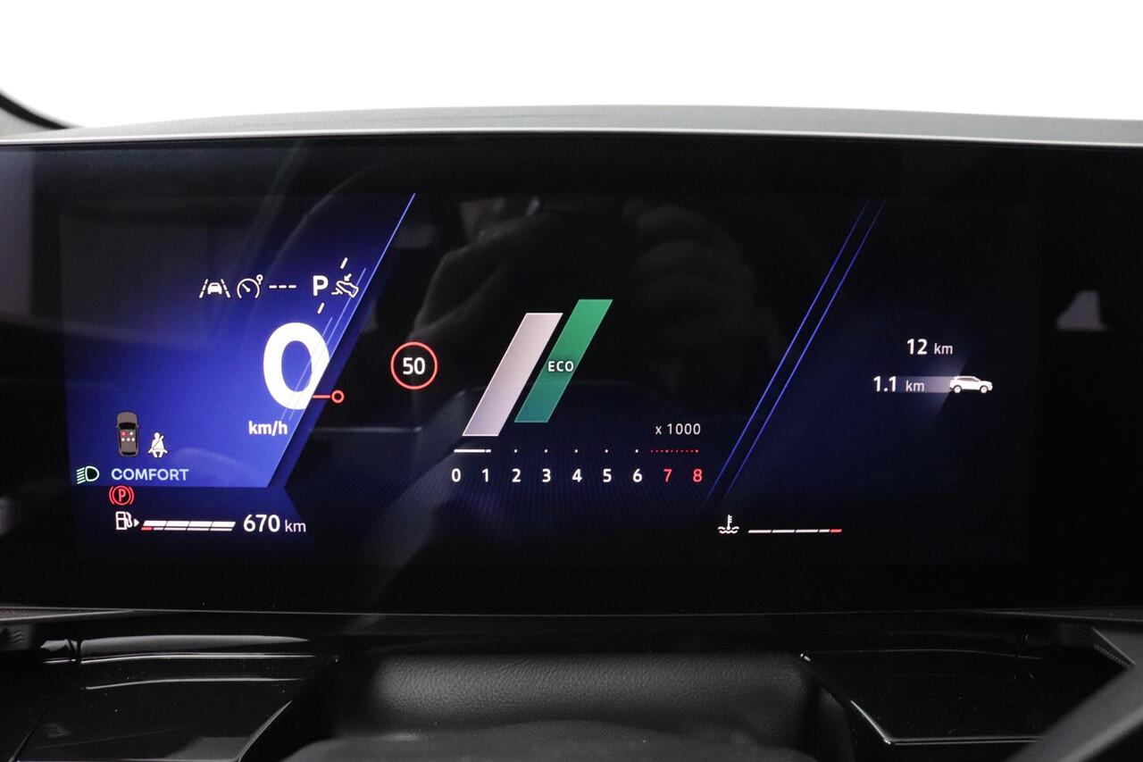 Renault Austral 1.3 Mild Hybrid 160PK X-Tronic Esprit Alpine | 3D Camera | Panorama Dak | Pack Lounge | Pack Safety |