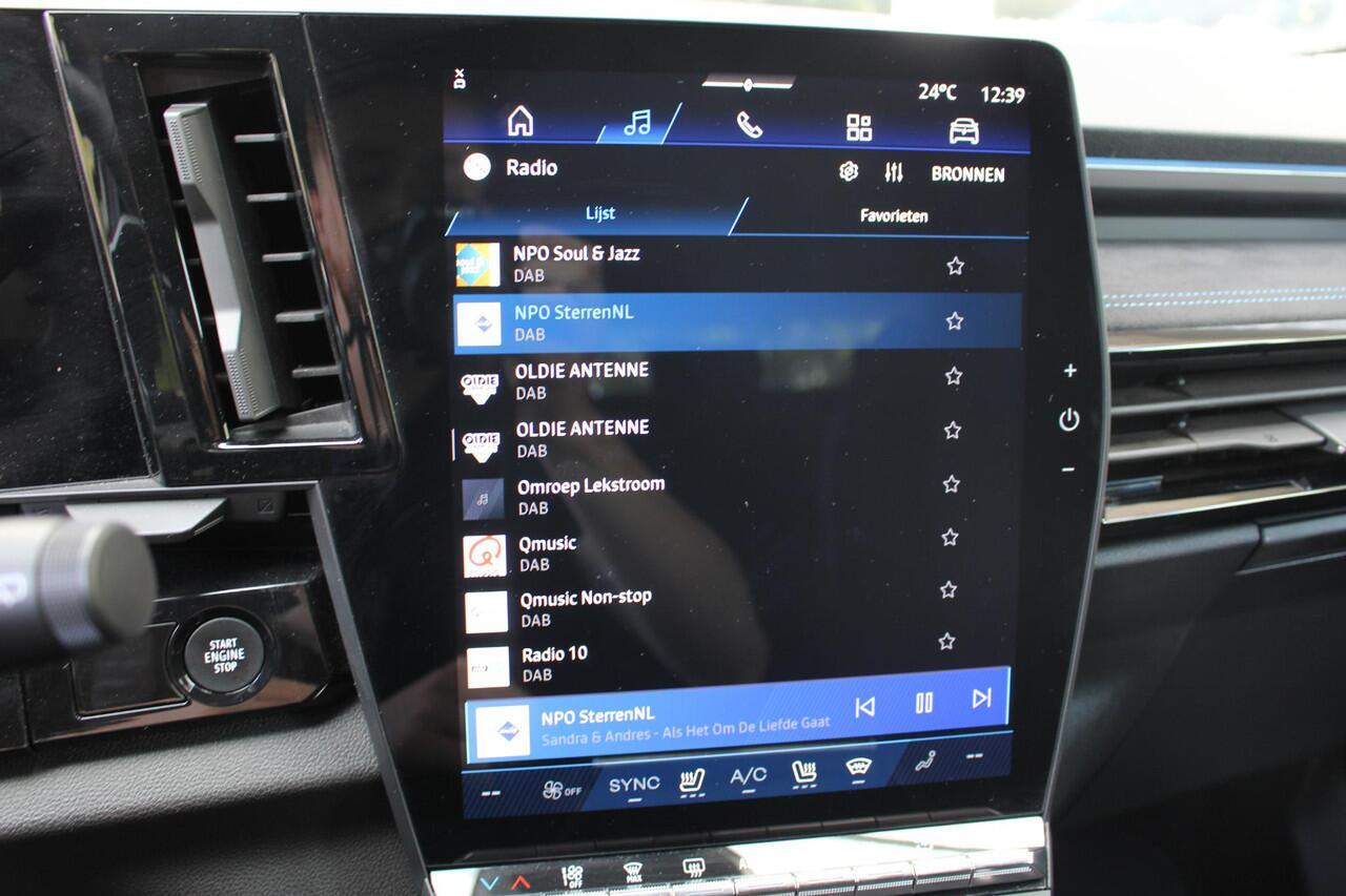 Renault Austral 1.2 E-Tech full hybrid 200 techno esprit Alpine Navigatiesysteem | Achterruitrij camera | Dodehoek detectie | Stoel elektrisch verstelbaar