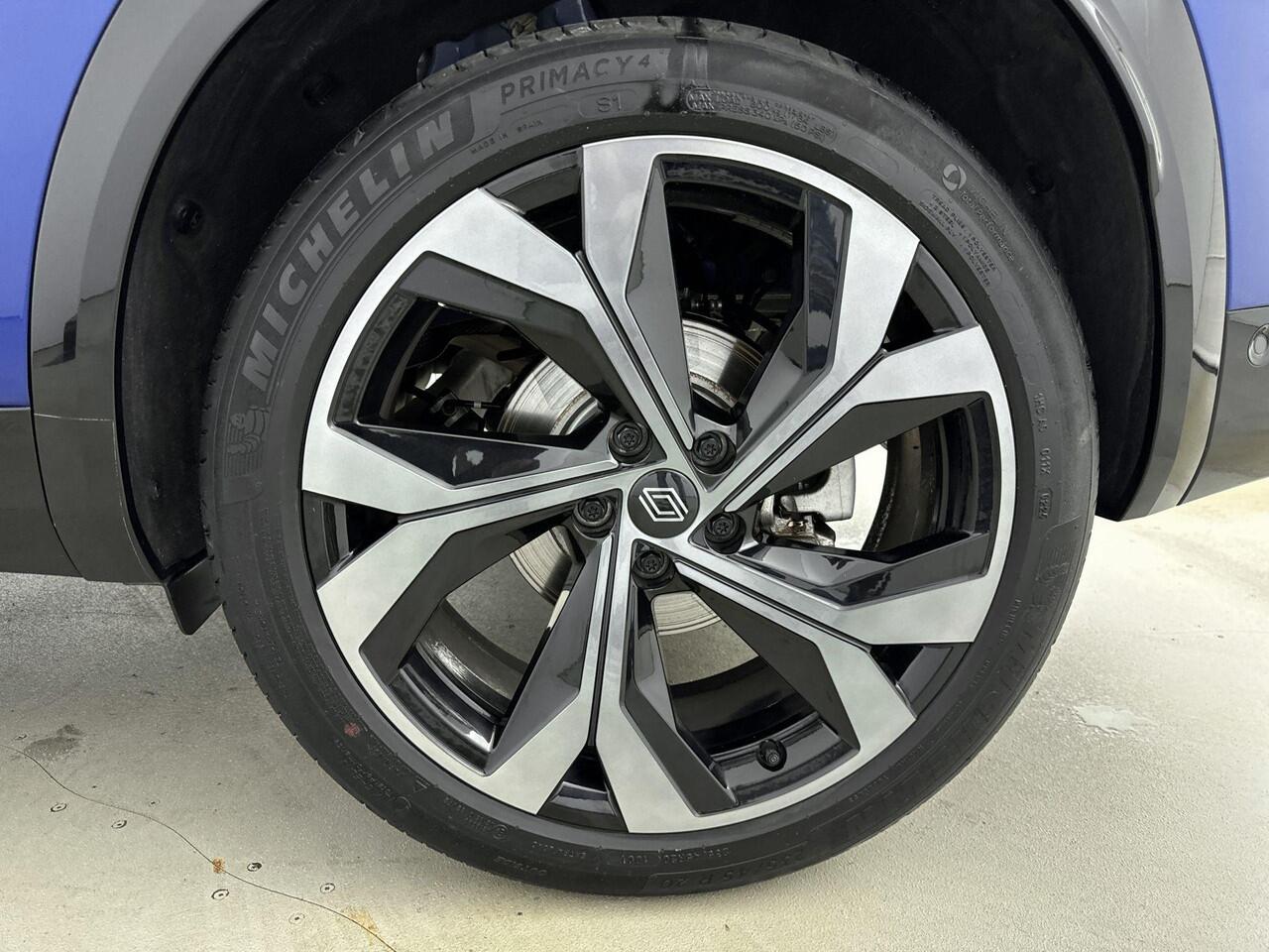 Renault Austral 1.2 E-Tech full hybrid 200Pk techno esprit Alpine | Google Navigatie | Apple & Android Carplay | Parkeersensoren Voor & Achter | Camera | Elektrisch Verstelbare Voorstoelen | Stoel & Stuurverwarming | Climate Control | Privacy Glass | Adaptieve Cruise Con