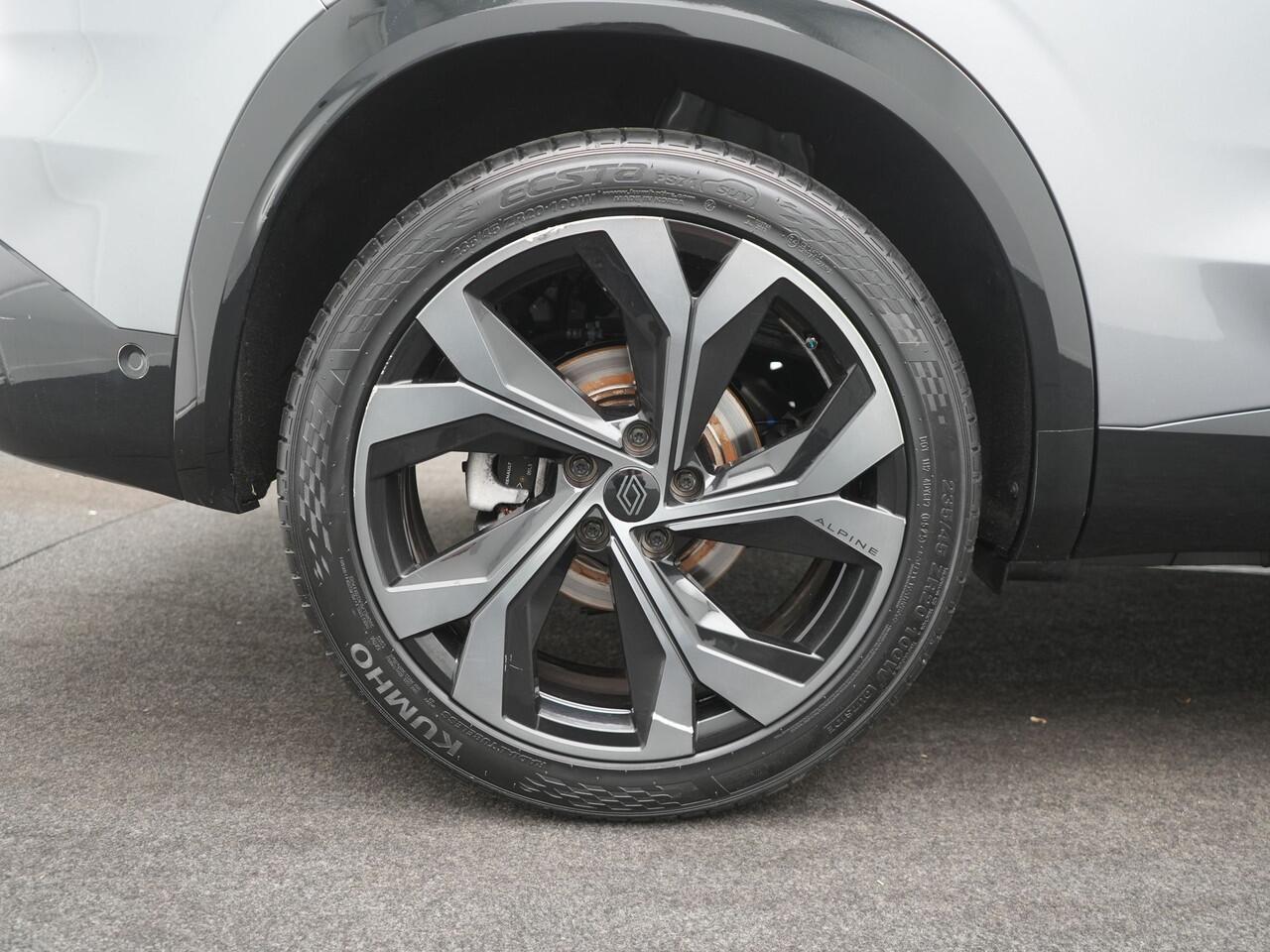 Renault Austral TCe 160 X-tronic Techno Esprit Alpine - RIJKLAARPRIJS - 360 Graden Camera - Adaptive Cruise Control - 1800 kg trekgewicht!