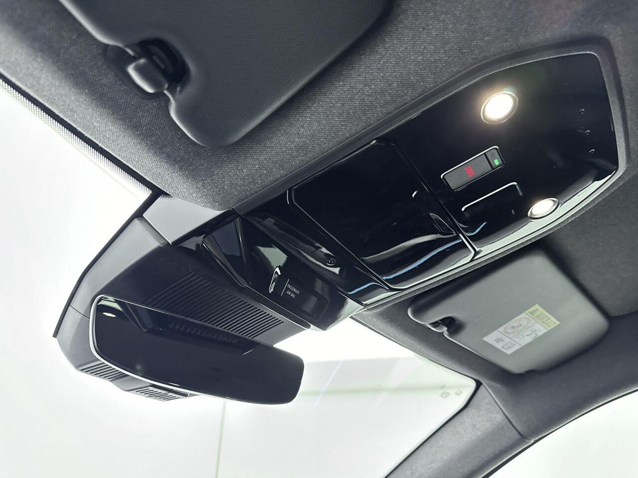 Renault Austral 1.2 E-Tech full hybrid 200Pk techno esprit Alpine | Google Navigatie | Apple & Android Carplay | Parkeersensoren Voor & Achter | Camera | Elektrisch Verstelbare Voorstoelen | Stoel & Stuurverwarming | Climate Control | Privacy Glass | Adaptieve Cruise Con