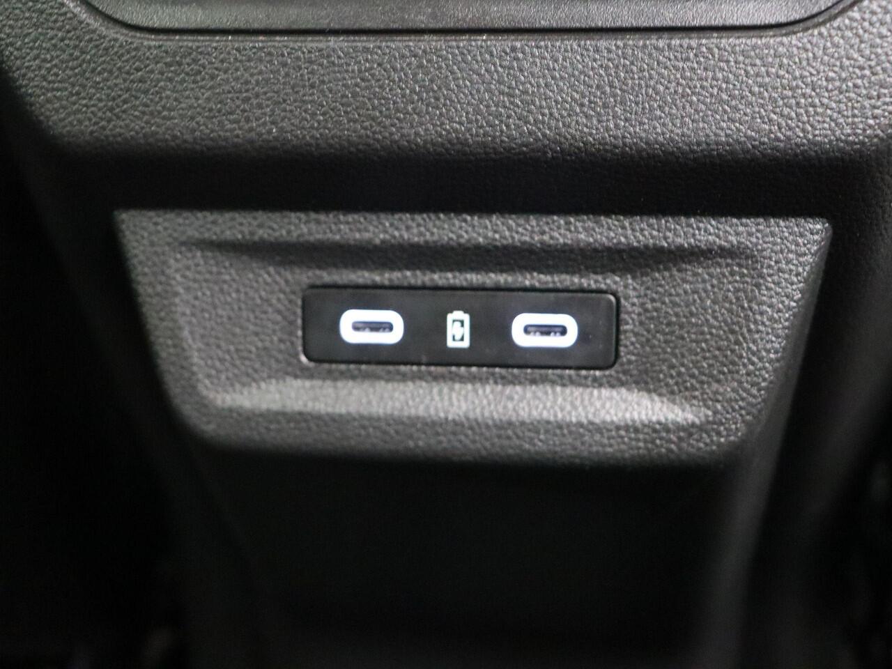 Renault Austral mild hybrid advanced 130pk techno |Keyless | LED | Achteruitrij camera | Clima | Navigatie | Google interface.