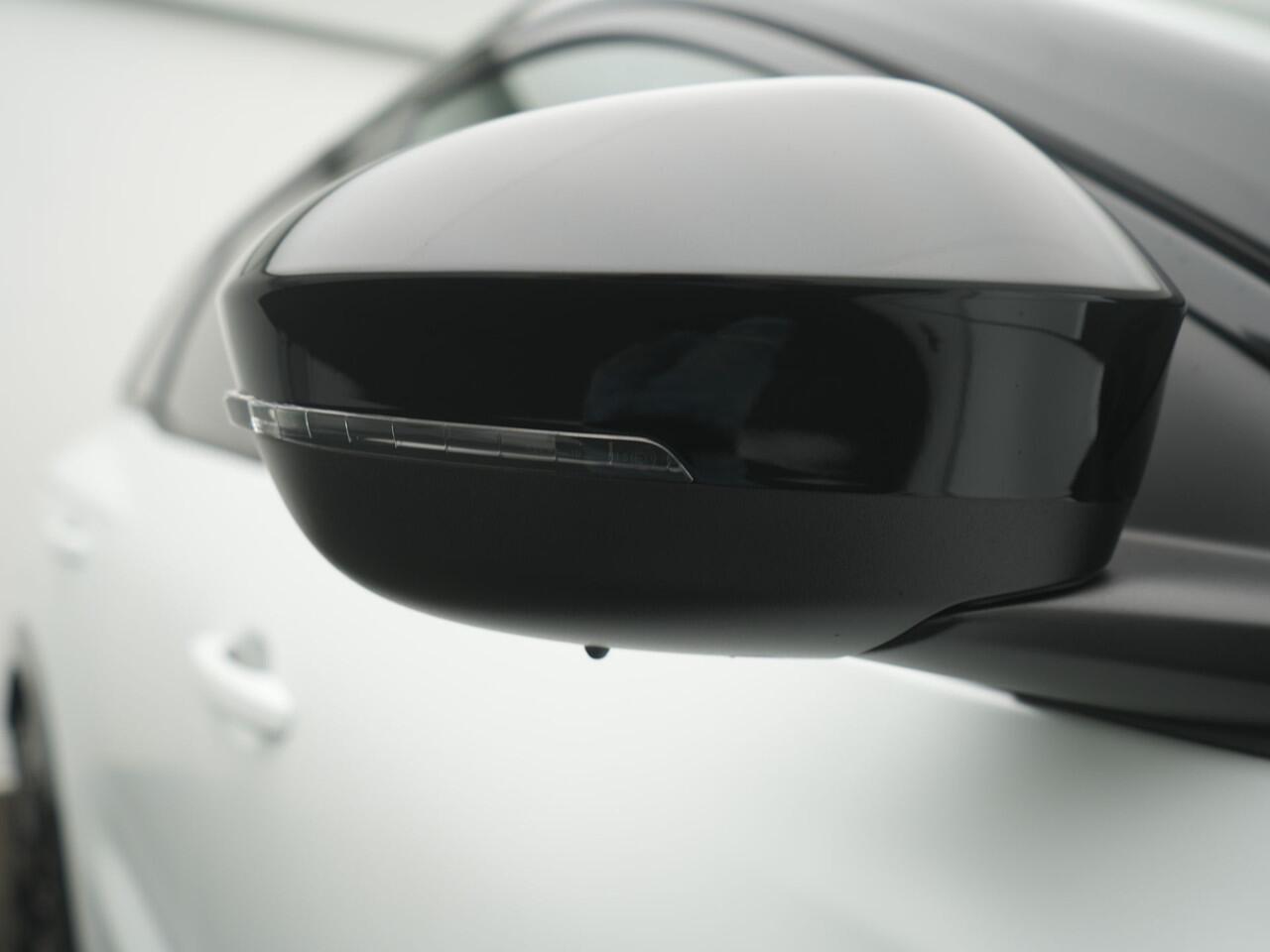 Renault Austral 1.2 E-Tech full hybrid 200 iconic esprit Alpine - Pack Light & Sound - Elektrisch wegklapbare trekhaak - Demo - Per direct beschikbaar -