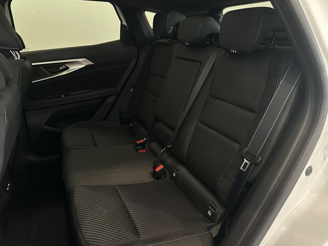 Renault Austral 1.2 E-Tech Full Hybrid 200 Iconic Esprit Alpine | NIEUW! | Panoramadak | Stoel-, stuur- en voorruitverwarming