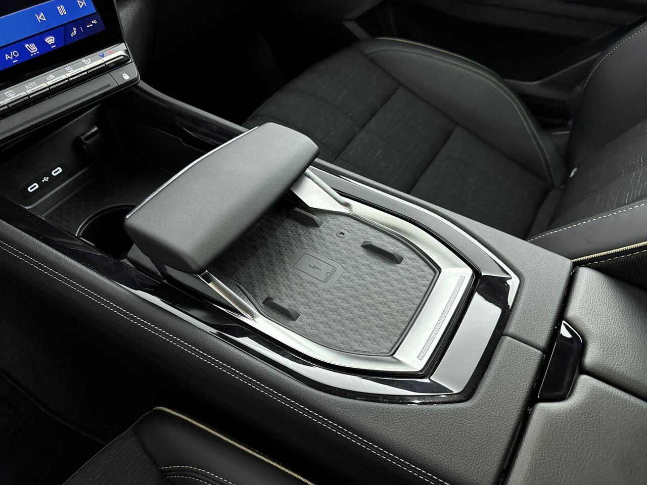 Renault Austral 1.2 E-Tech Hybrid Iconic 200PK | Sidesteps | Head-Up Display | Harman Kardon Audio | Adaptieve Cruise Control | Apple CarPlay & Android Auto | Google Navigatie