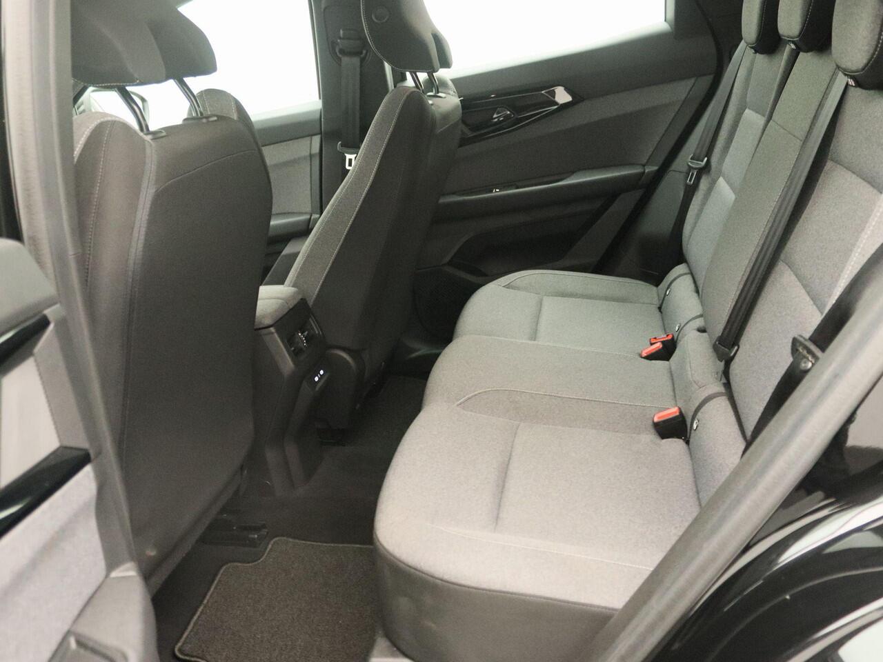 Renault Austral Equilibre mild hybrid advanced 130 | Navigatie via Apple & Android Carplay | Parkeersensoren Voor & Achter | Achteruitrijcamera | Trekhaak | Climate Control | Cruise Control & Snelheidsbegrenzer |