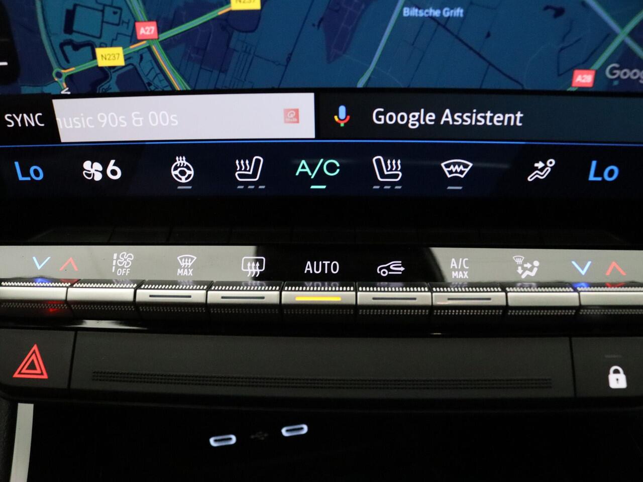 Renault Austral 200pk E-Tech full hybrid iconic esprit Alpine Automaat Harman Kardon | Head-Up | 360° Camera | Stoel-/stuur-/voorruitverw. | Panoramadak