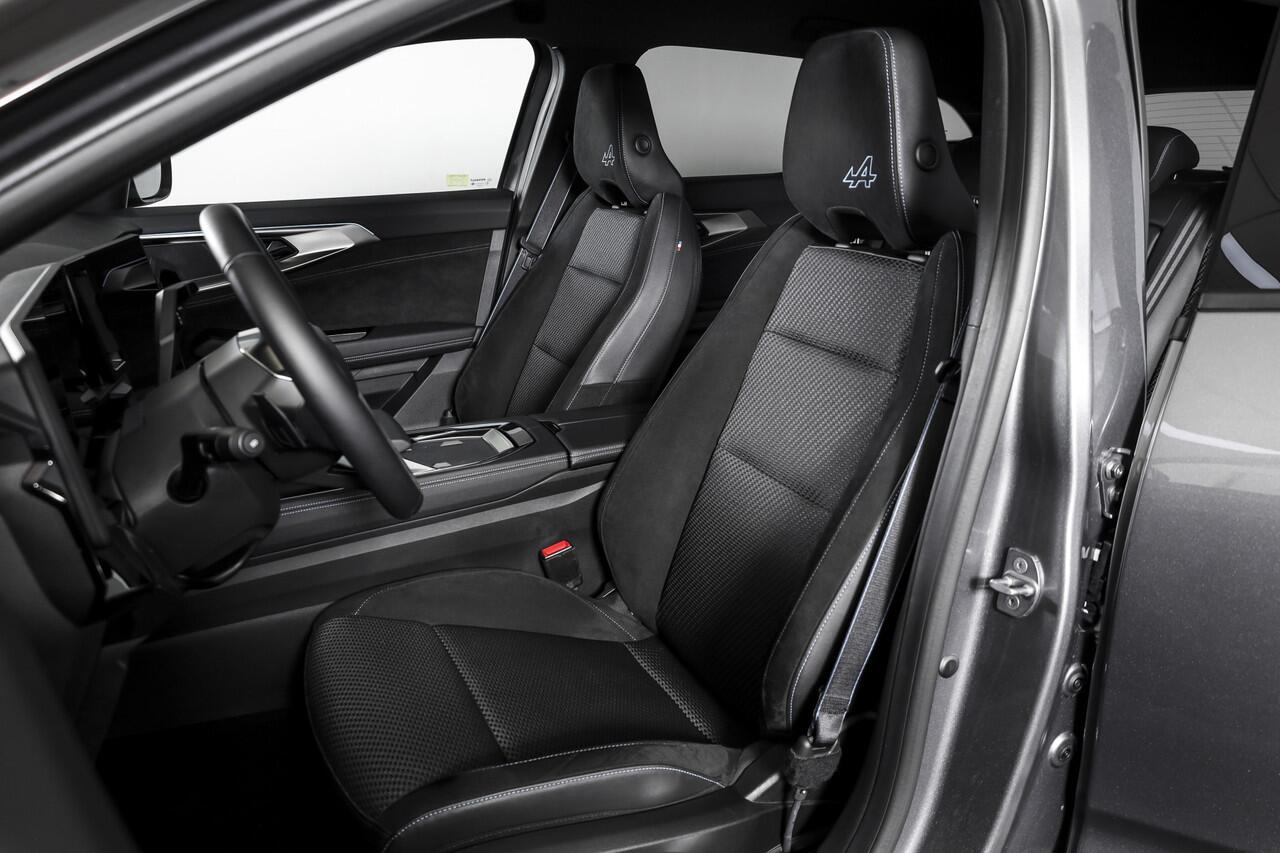 Renault Austral 1.2 E-Tech full hybrid 200 techno esprit Alpine | Dig. Cockpit | Adapt. Cruise | Stoel-+Voorruitverw. | PDC | Camera | NAV + App. Connect | ECC | DAB | LM 20" | 7621