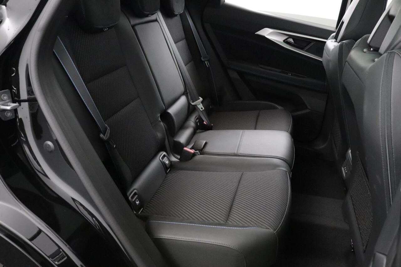 Renault Austral 1.3 Mild Hybrid 160PK X-Tronic Esprit Alpine | 3D Camera | Panorama Dak | Pack Lounge | Pack Safety |