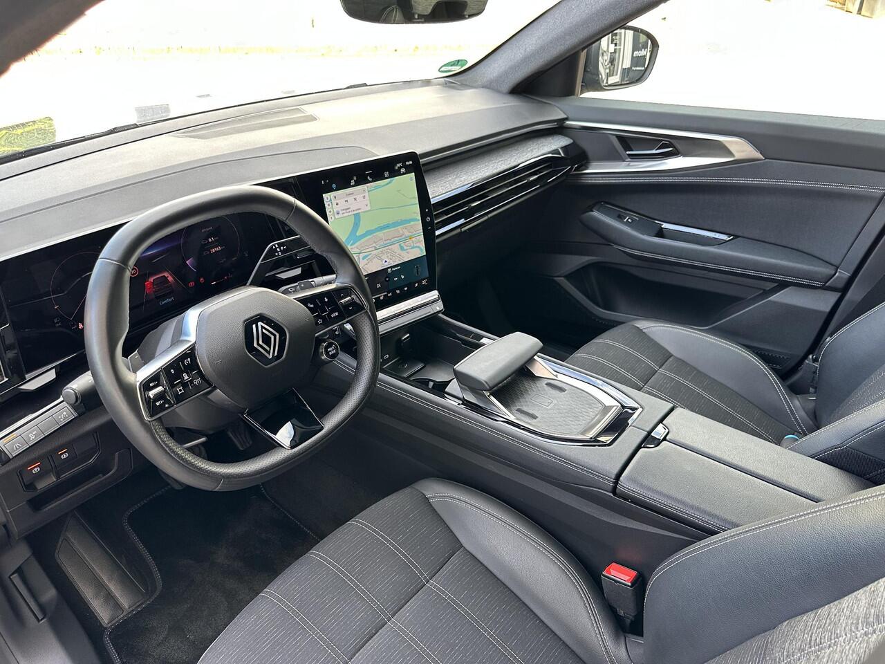 Renault Austral mild hybrid 160 X-Tronic techno | 360* Camera | Afneembare Trekhaak | 1.800 kg trekgewicht!! | Verwarmde voorruit | stoelverwarming | Stuurverwarming | Dealer onderhouden |