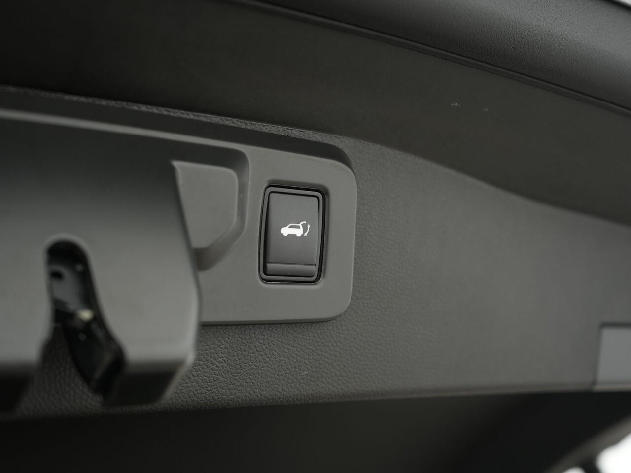 Renault Austral 1.3 MILD HYBRID 160PK X-TRONIC TECHNO | Panoramadak | Pack Comfort